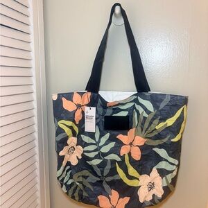 Aloha Collection Day Tripper NWT